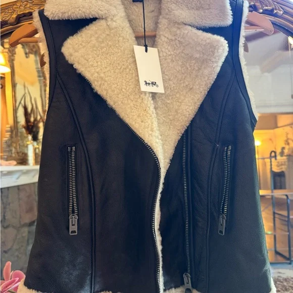NWT Coach Black Leather Vest with Fully lined Shearling - Picture 2 of 7